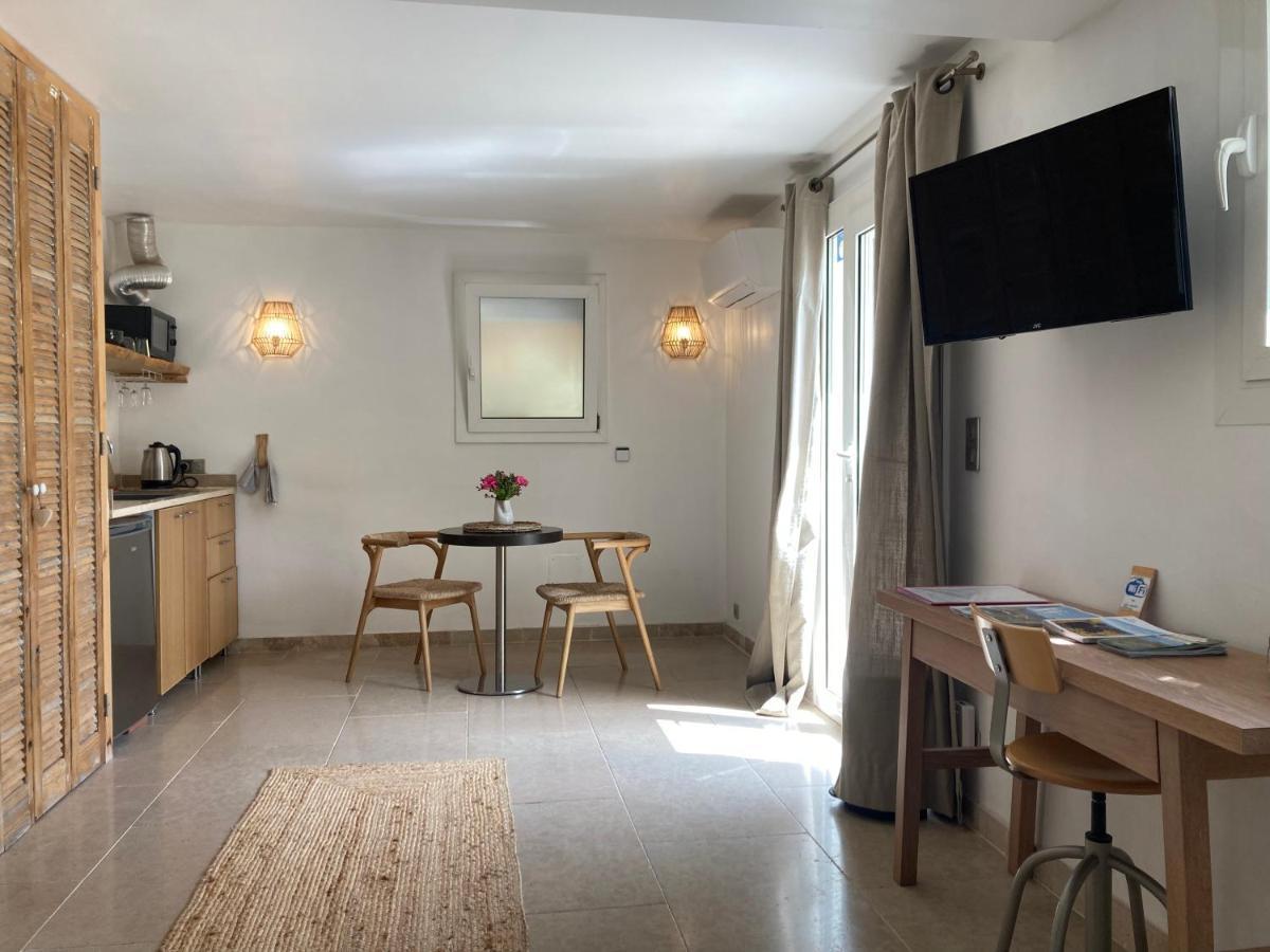 Castel'Lodge Le Beausset Eksteriør billede